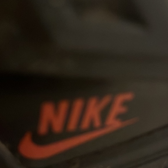 Nike Air Max Command Men's Size 10.5 Black Gray Red Great Condition - Picture 7 of 8